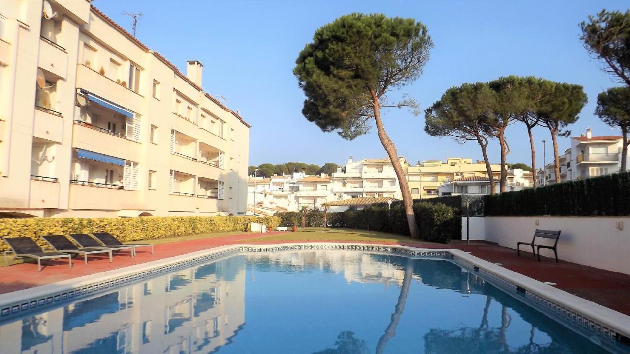 Apartaments Club Nautic L' Escala Zewnętrze zdjęcie