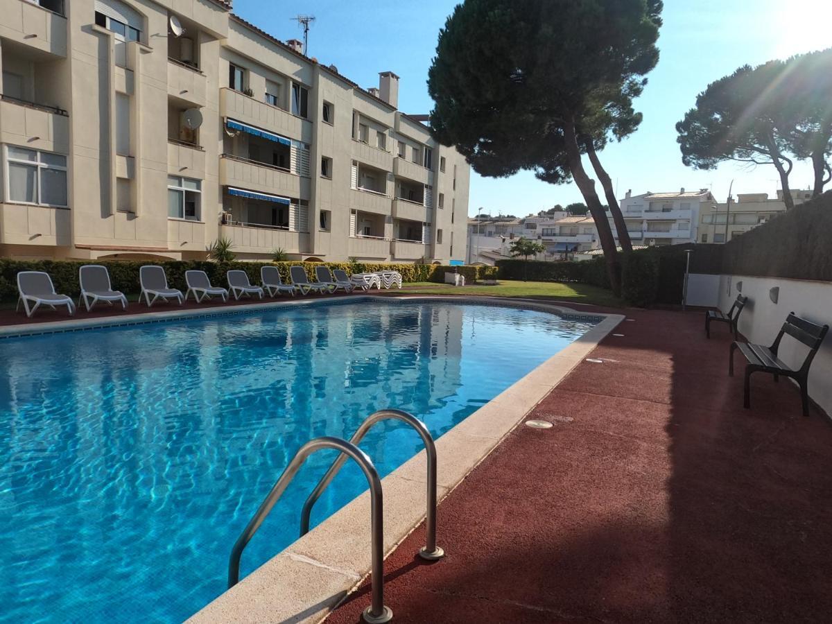 Apartaments Club Nautic L' Escala Zewnętrze zdjęcie